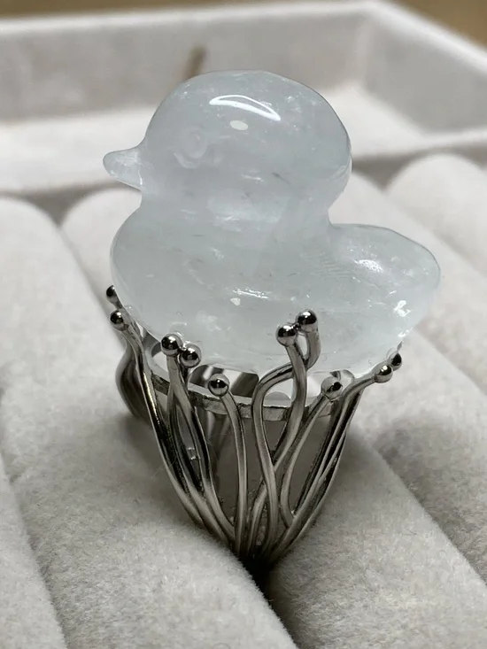 Carved White Crystal Duck Statement Ring - Picture 3 of 4